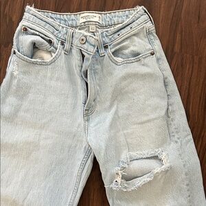 Abercrombie womens 90s relaxed high rise 2r curve love